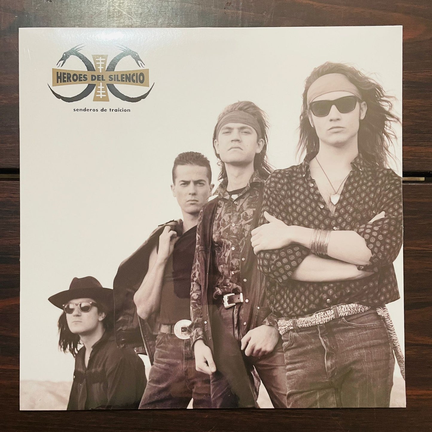 SENDEROS DE TRAICIÓN (VINILO)