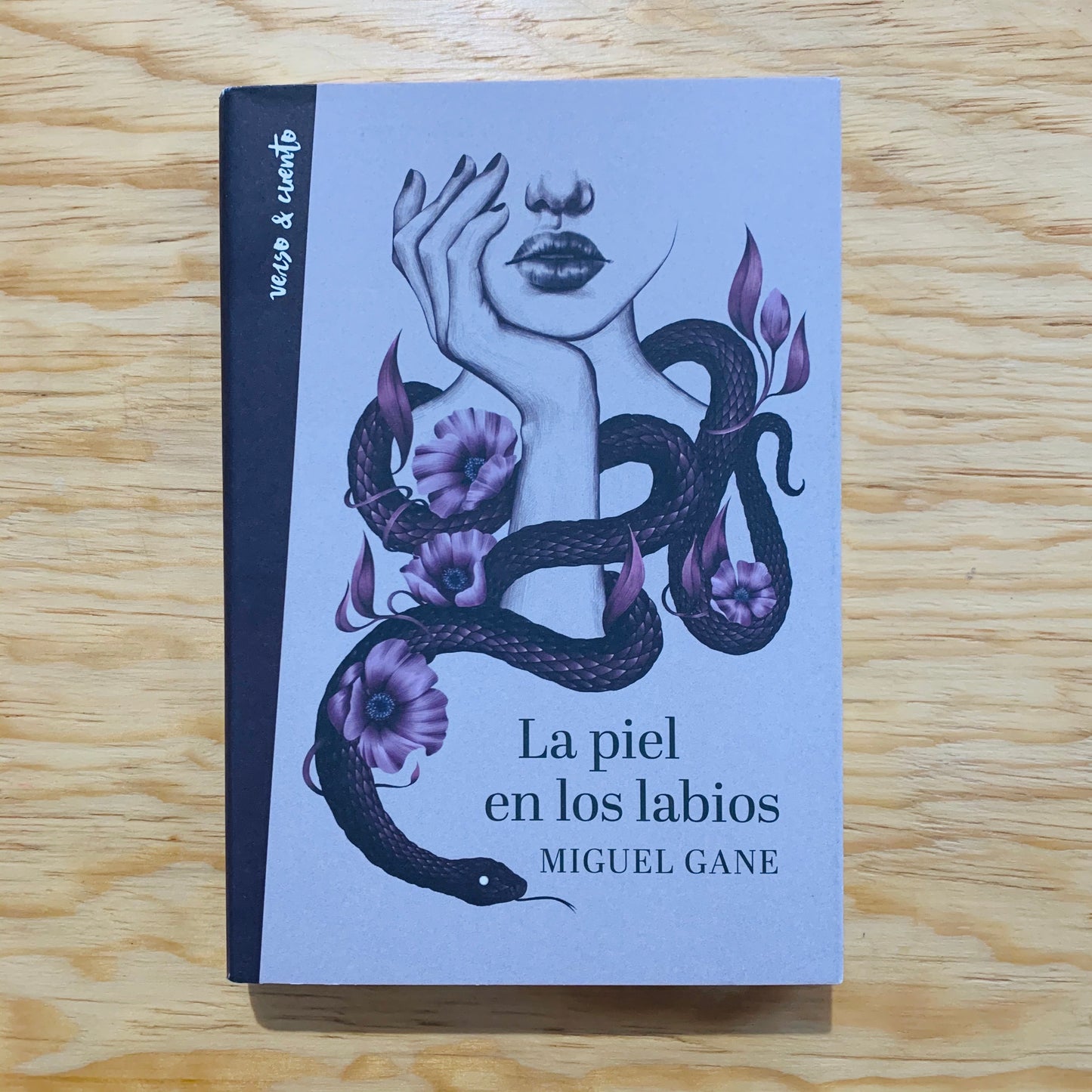 LA PIEL EN LOS LABIOS