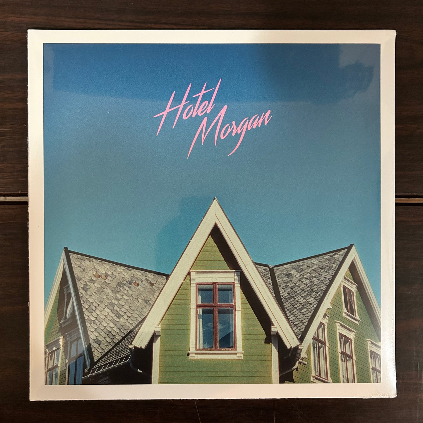 HOTEL MORGAN (VINILO ROSA)