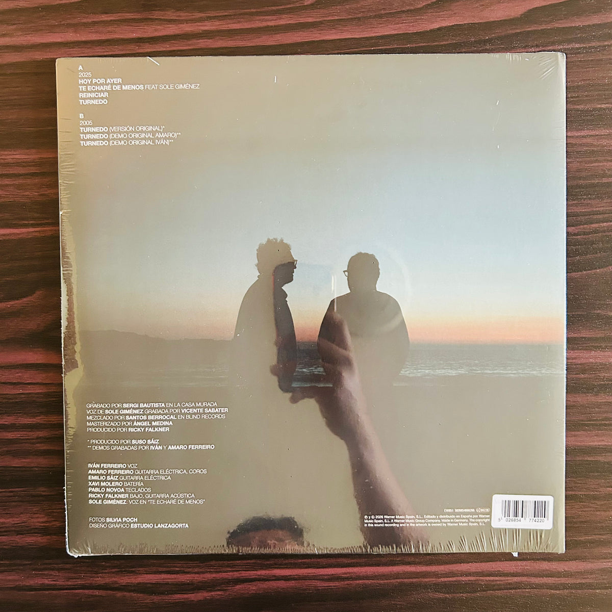 HOY X AYER (VINILO TRANSPARENTE + SLIPMAT)