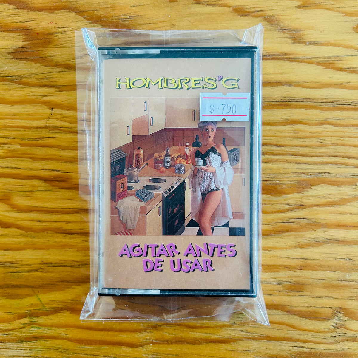 AGITAR ANTES DE USAR (CASSETTE)